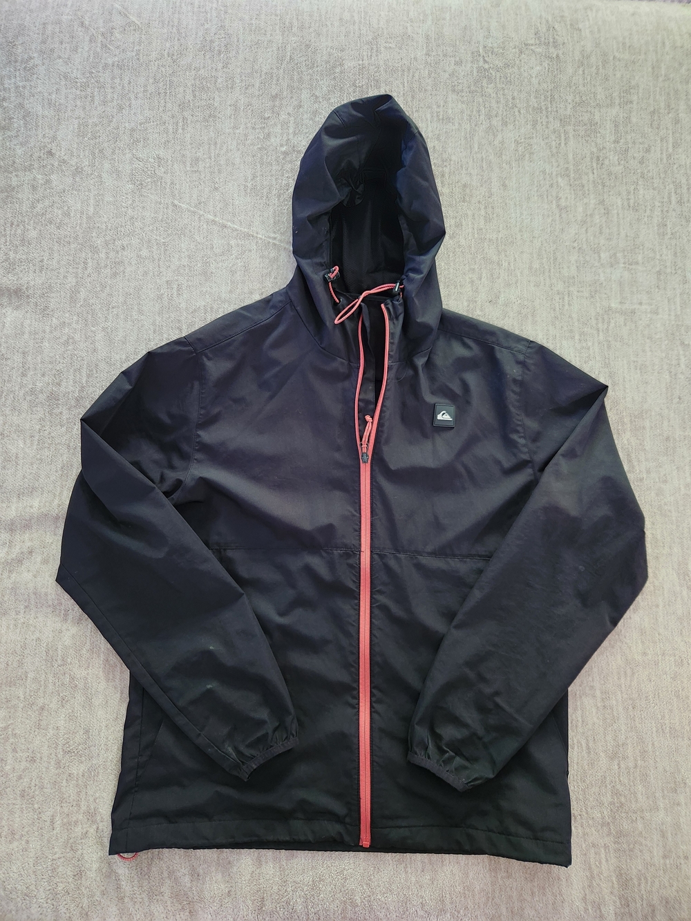 Quiksilver Black Hooded Rain Jacket Windbreaker  with Coral Zip Accents Size Med